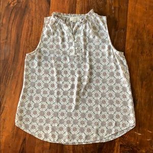 Women’s sleeveless top